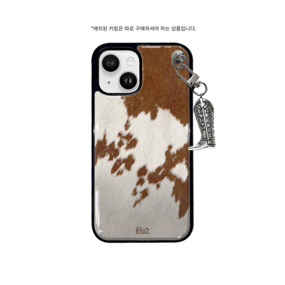 [ Pre-order ] Cow Phone Case