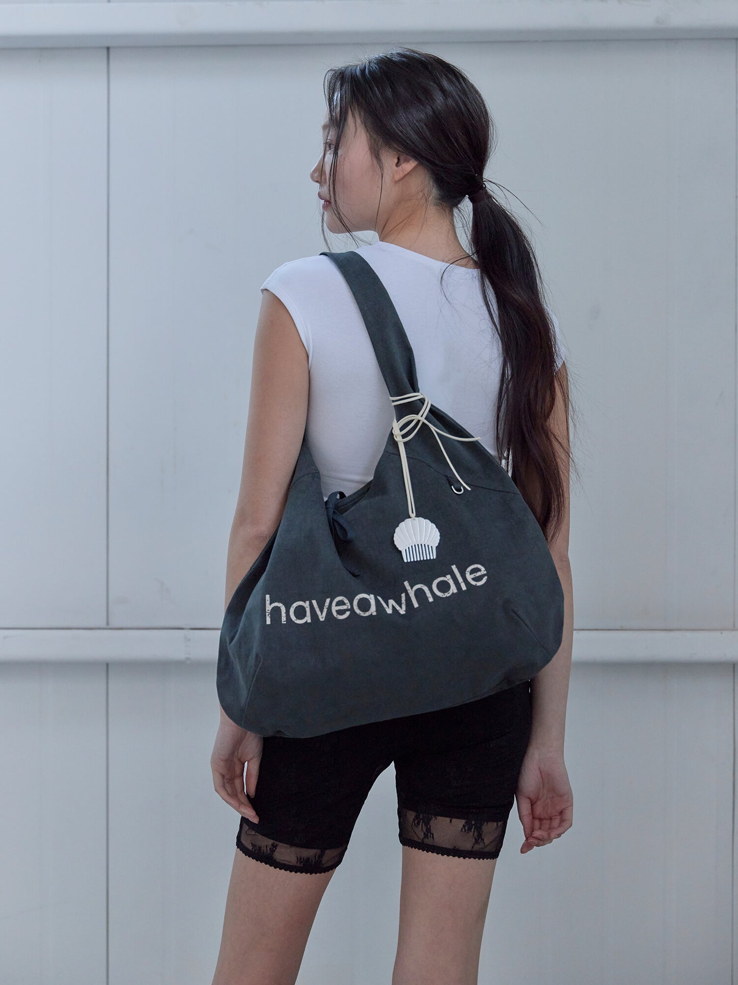 [ Pre-order ] Dot Padding Bag (BK)