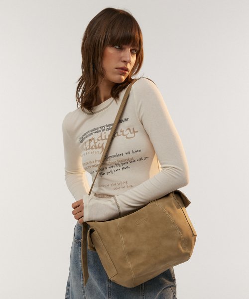 [ Pre-order ] Vintage Washed Hobo Bag M