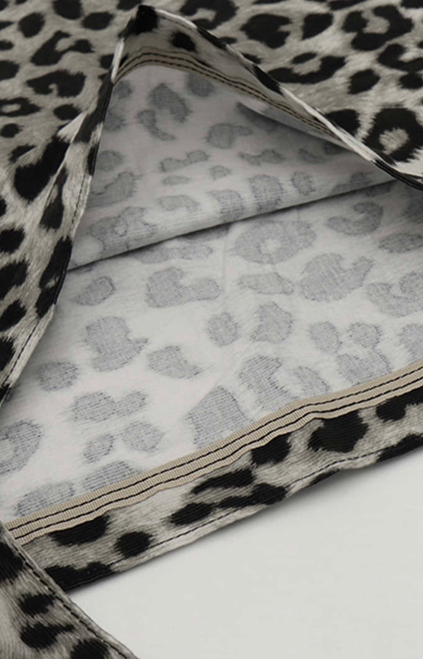 [ Pre-order ] Emis New Leopard Corduroy Eco Bag