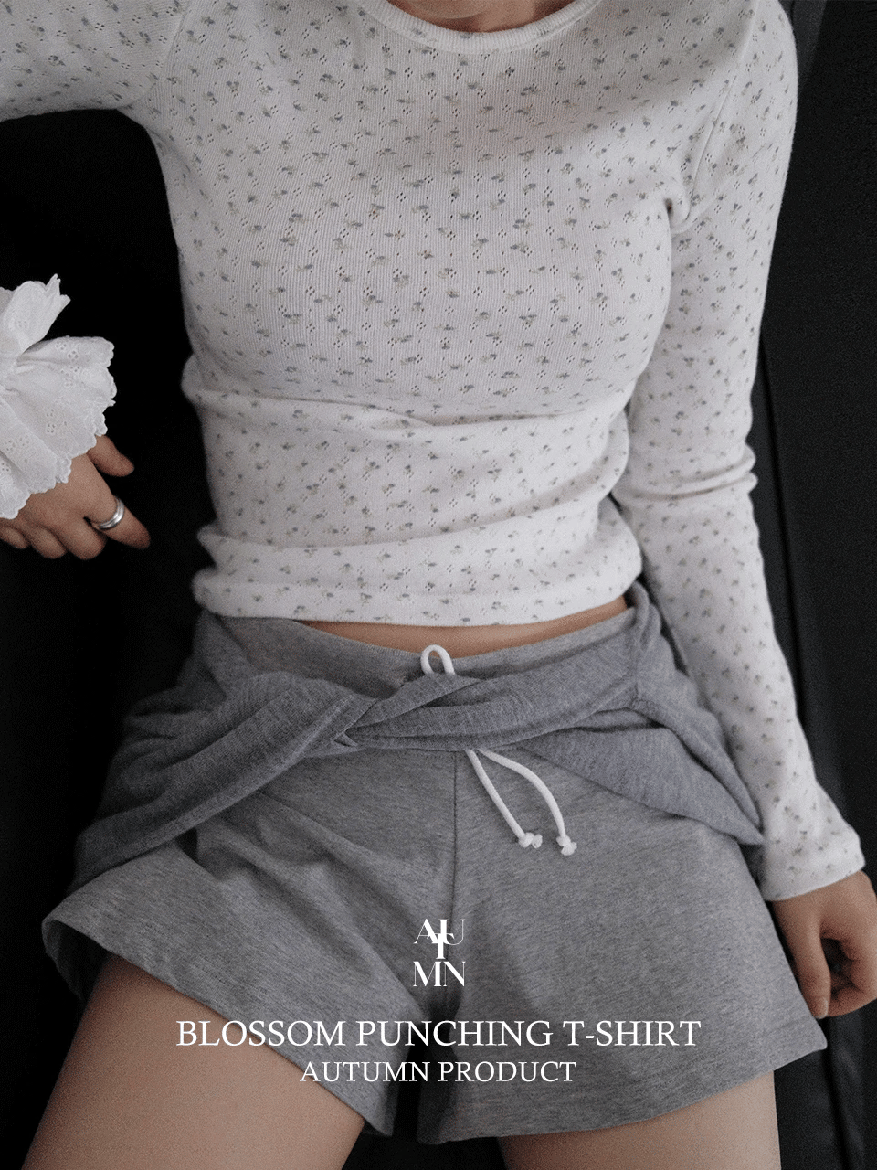 [ Pre-order ] Blossom Punching T-shirt