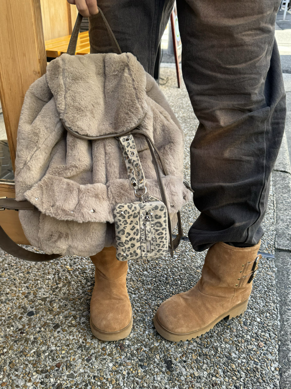 [ Pre-order ] Pom Pom Fur Backpack In Mocha