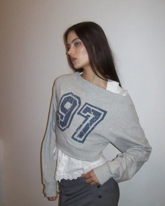 [ Pre-order ] Sculptor Off-Shoulder Cropped Sweatshirt