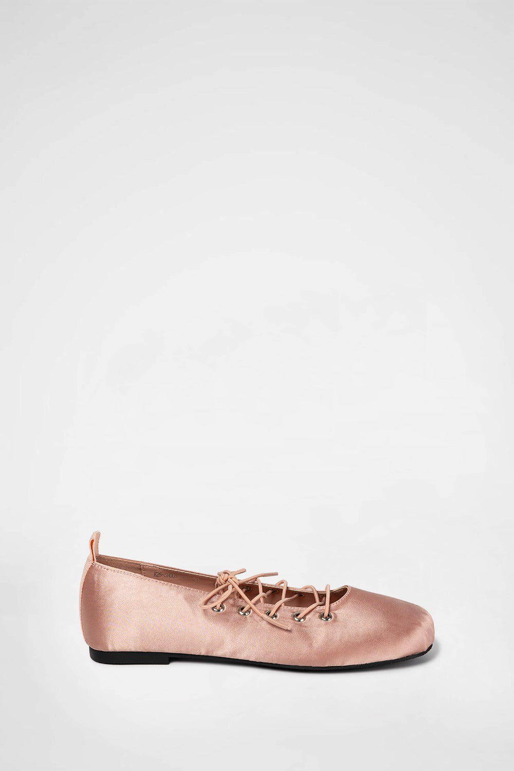 [ Pre-order ] Khiho Dolphin Lace Up Flats