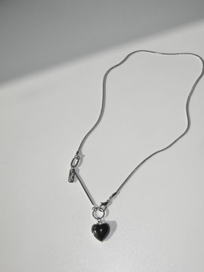 [ KR0477 ] 黑色心心頸鏈 Black Heart Necklace